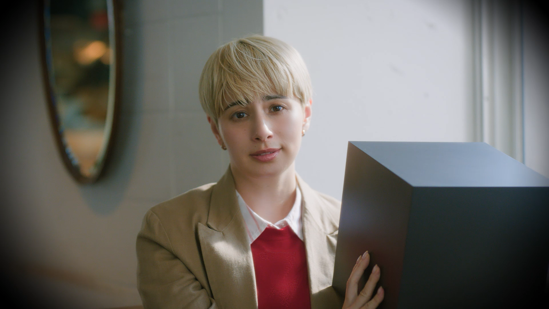 KTS　「ホランさんと墨消しAI」篇 15秒